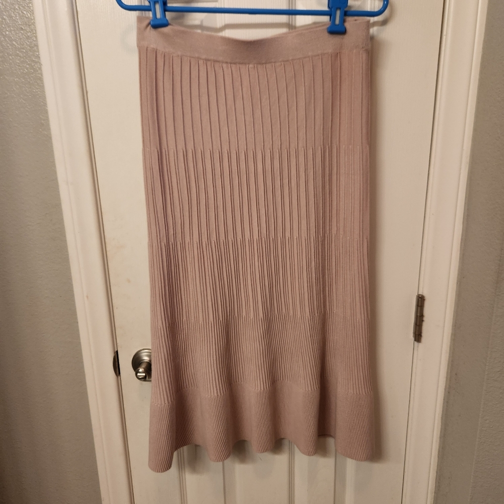 Max studio dusty pink ribbed maxi skirt nwt size S